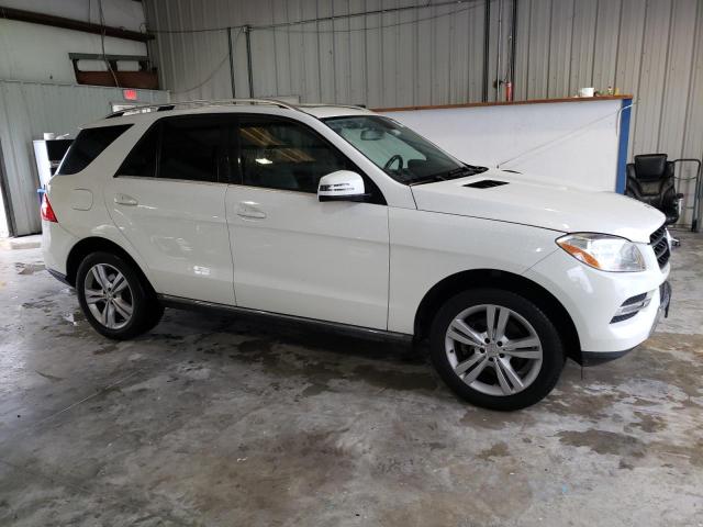 4JGDA5HB0DA196163 - 2013 MERCEDES-BENZ ML 350 4MATIC WHITE photo 4
