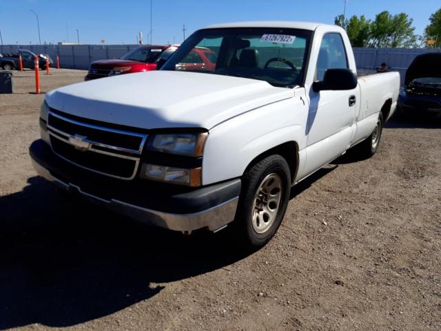 3GCEC14X57G177210 - 2007 CHEVROLET SILVERADO C1500 CLASSIC WHITE photo 2