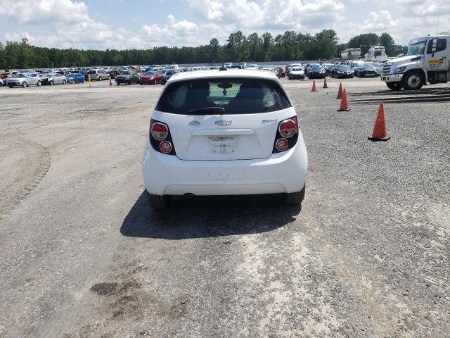 1G1JA6SH3G4153040 - 2016 CHEVROLET SONIC LS WHITE photo 6