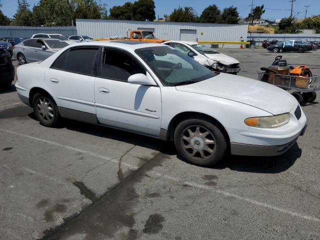 2G4WF5218X1630578 - 1999 BUICK REGAL GS Ақ фото 4