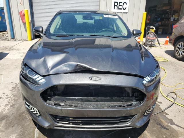 3FA6P0T98GR203119 - 2016 FORD FUSION SE CHARCOAL photo 5