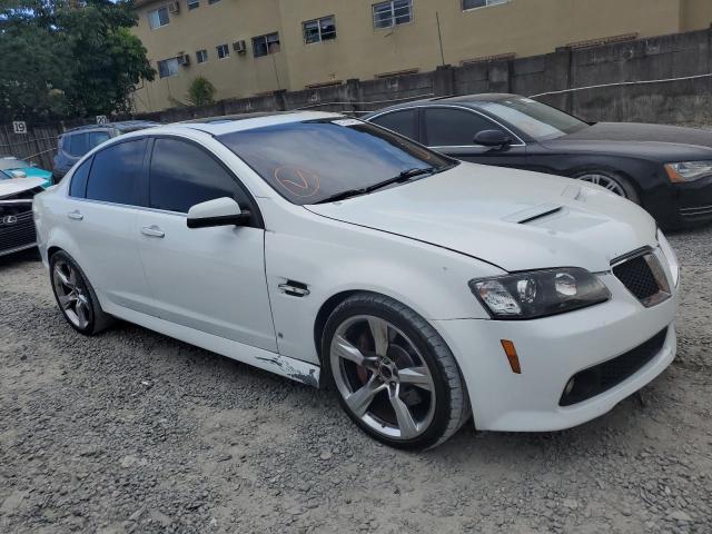 6G2EC57Y89L226344 - 2009 PONTIAC G8 GT WHITE photo 4