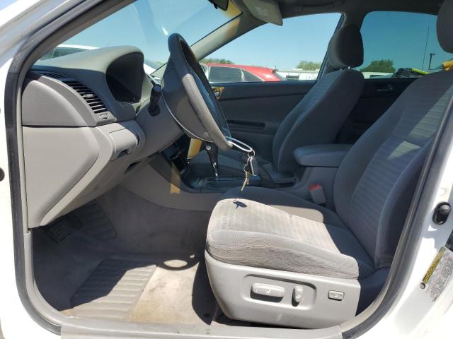 4T1BE32K45U028695 - 2005 TOYOTA CAMRY LE WHITE photo 7