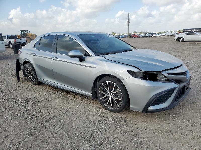 4T1G11AK6PU802570 - 2023 TOYOTA CAMRY SE NIGHT SHADE SILVER photo 4