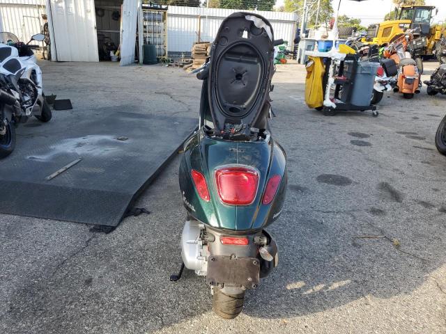 ZAPM818GXL5903599 - 2020 VESPA SCOOTER GREEN photo 4