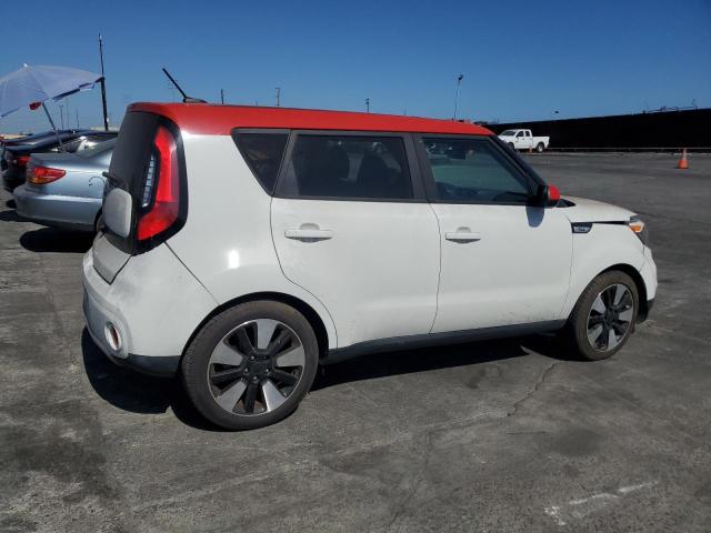 KNDJP3A56J7574123 - 2018 KIA SOUL + WHITE photo 3