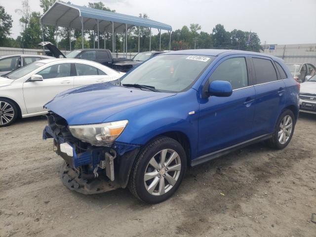 4A4AP4AU5FE013811 - 2015 MITSUBISHI OUTLANDER SE BLUE photo 1