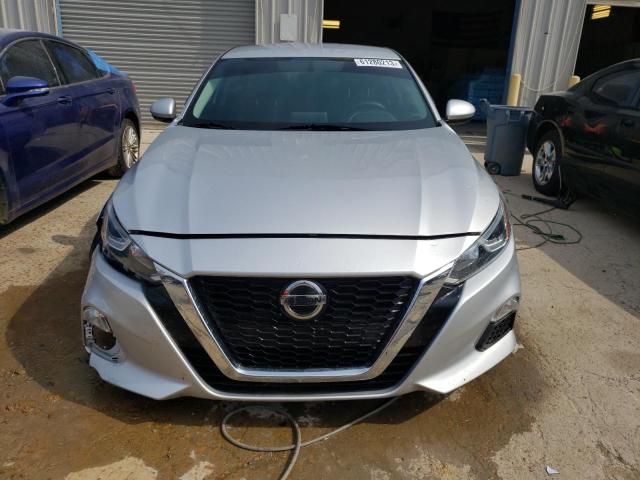 1N4BL4BV3KC126764 - 2019 NISSAN ALTIMA S SILVER photo 5