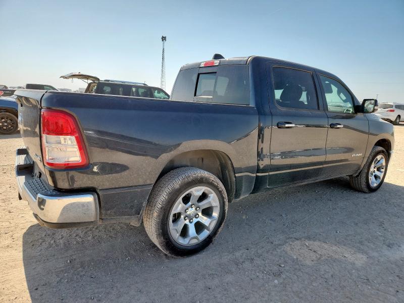 1C6SRFFT9KN637534 - 2019 RAM 1500 BIG HORN/LONE STAR BLACK photo 3