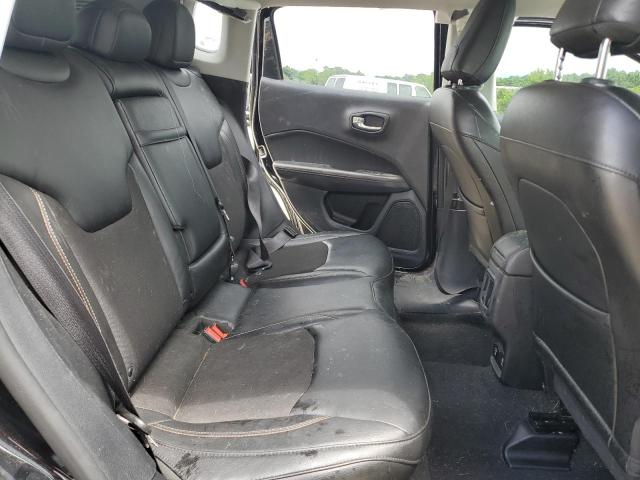 3C4NJDBB6JT291276 - 2018 JEEP COMPASS LATITUDE Черный фото 11