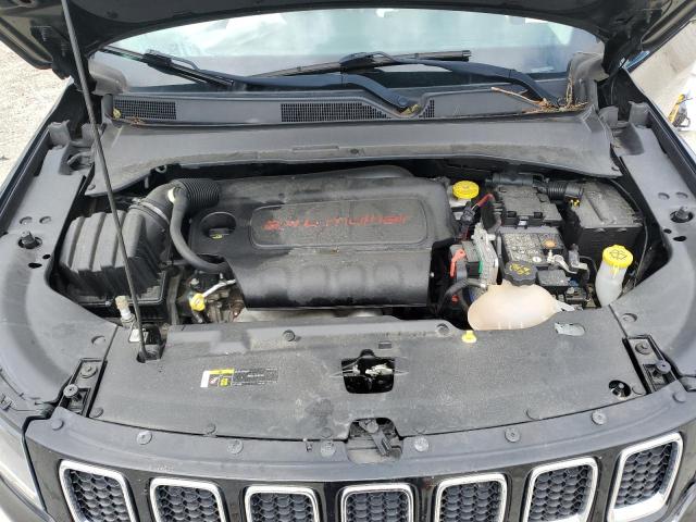 3C4NJDBB6JT291276 - 2018 JEEP COMPASS LATITUDE Черный фото 12