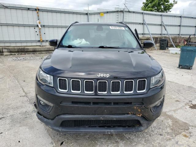 3C4NJDBB6JT291276 - 2018 JEEP COMPASS LATITUDE Черный фото 5