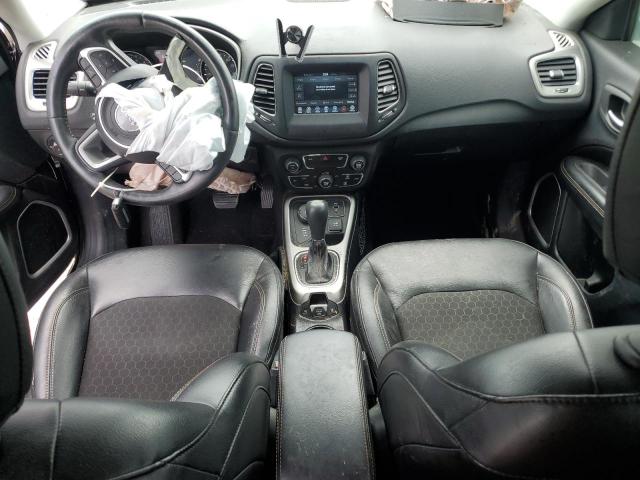 3C4NJDBB6JT291276 - 2018 JEEP COMPASS LATITUDE Черный фото 8