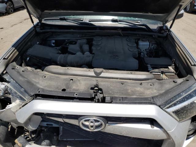 JTEBU5JR9F5218761 - 2015 TOYOTA 4RUNNER SR5/SR5 PREMIUM 银色 照片 12