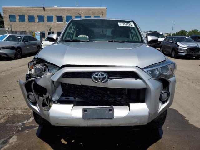 JTEBU5JR9F5218761 - 2015 TOYOTA 4RUNNER SR5/SR5 PREMIUM 银色 照片 5