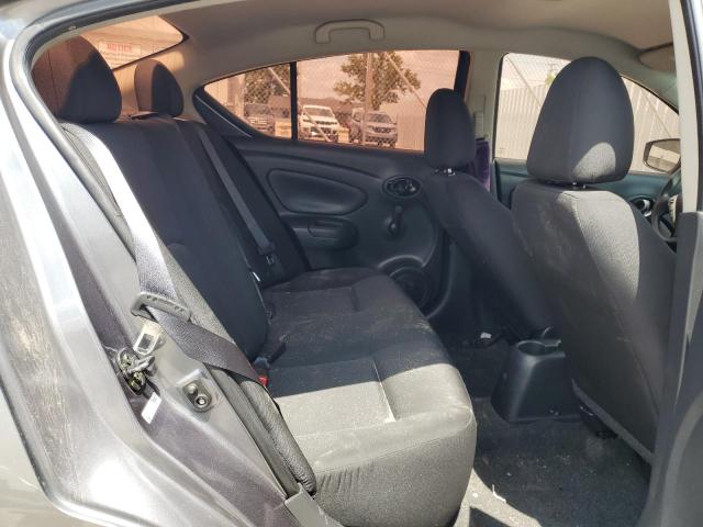 3N1CN7AP7KL838831 - 2019 NISSAN VERSA S Сұр фото 10