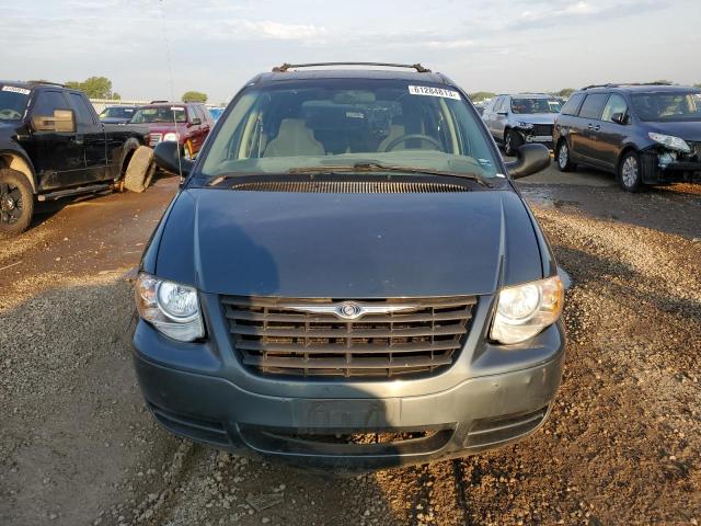 1C4GP45R45B239989 - 2005 CHRYSLER TOWN & COU ლურჯი ფოტო 5