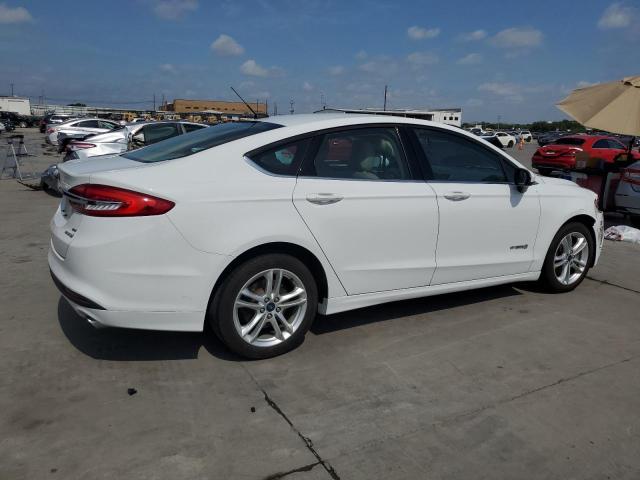 3FA6P0LU4JR261580 - 2018 FORD FUSION SE HYBRID WHITE photo 3