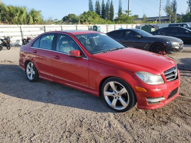 WDDGF4HB8EA967750 - 2014 MERCEDES-BENZ C 250 RED photo 4