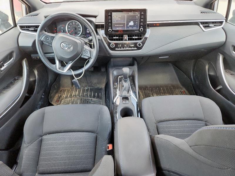 5YFS4MCE5NP123012 - 2022 TOYOTA COROLLA SE Արծաթագույն լուսանկար 8