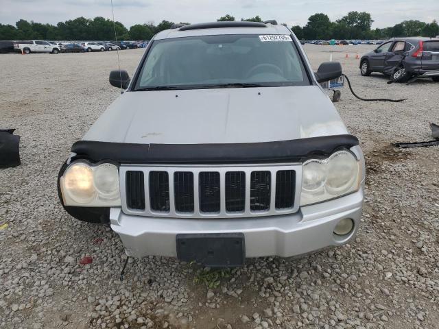 1J4GR48K85C684667 - 2005 JEEP GRAND CHER LAREDO Gümüş fotoğraf 5