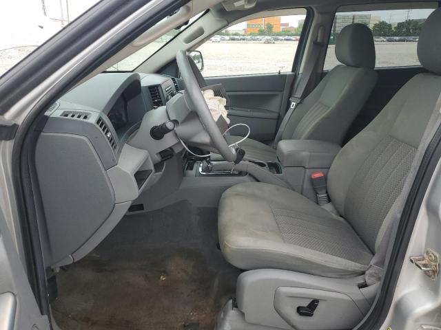 1J4GR48K85C684667 - 2005 JEEP GRAND CHER LAREDO Gümüş fotoğraf 7