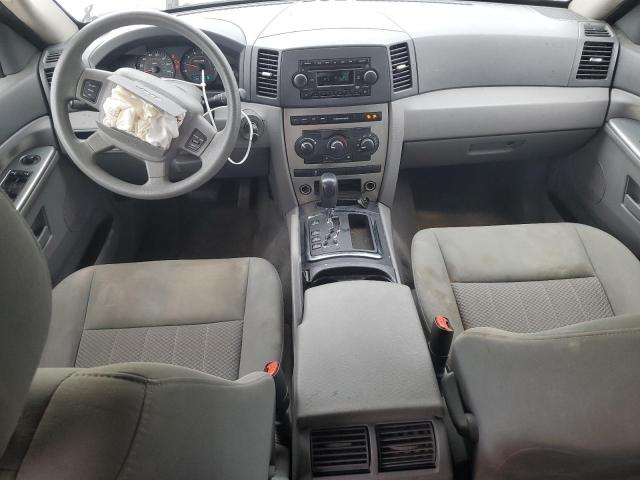 1J4GR48K85C684667 - 2005 JEEP GRAND CHER LAREDO Gümüş fotoğraf 8