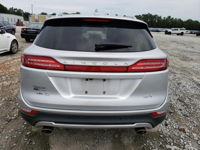 5LMCJ1C90HUL33855 - 2017 LINCOLN MKC PREMIERE SILVER photo 6