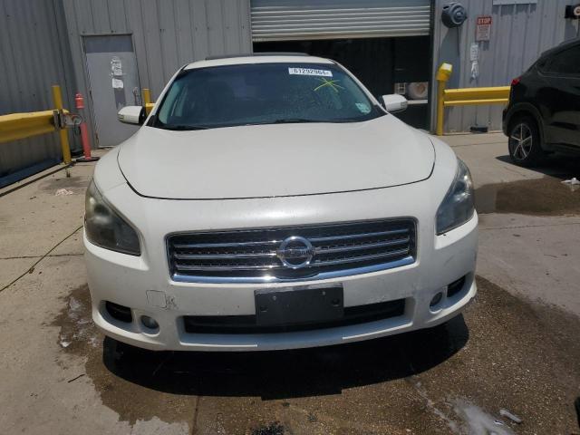 1N4AA5AP8AC865878 - 2010 NISSAN MAXIMA S WHITE photo 5