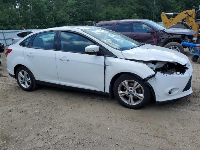 1FADP3F25DL118644 - 2013 FORD FOCUS SE WHITE photo 4