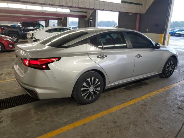1N4BL4BVXKC251776 - 2019 NISSAN ALTIMA S SILVER photo 3