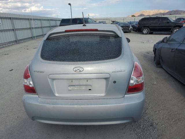 KMHCM36C19U137602 - 2009 HYUNDAI ACCENT GS SILVER photo 6