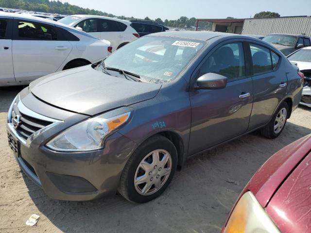 3N1CN7AP8HL824235 - 2017 NISSAN VERSA S GRAY photo 1