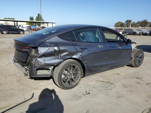 5YJ3E1EA2NF126911 - 2022 TESLA MODEL 3 GRAY photo 3