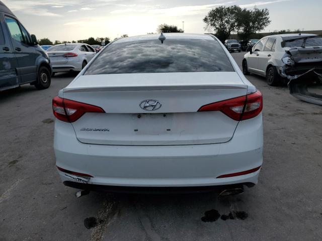 5NPE24AF4HH565022 - 2017 HYUNDAI SONATA SE WHITE photo 6