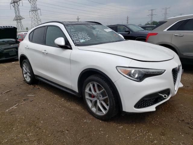 ZASPAKBN4K7C34241 - 2019 ALFA ROMEO STELVIO TI WHITE photo 4