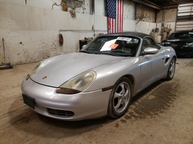 WP0CA2987WU620893 - 1998 PORSCHE BOXSTER SILVER photo 2