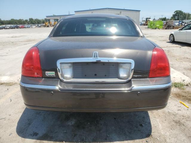 1LNHM82W55Y624971 - 2005 LINCOLN TOWN CAR SIGNATURE LIMITED GRAY photo 6