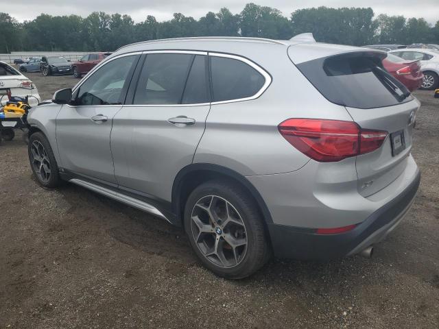 WBXHT3C39J5L27554 - 2018 BMW X1 XDRIVE28I SILVER photo 2
