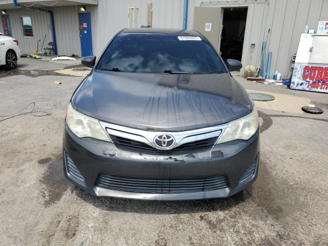 4T4BF1FKXCR227135 - 2012 TOYOTA CAMRY BASE GRAY photo 5