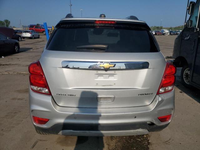 3GNCJRSB9KL334781 - 2019 CHEVROLET TRAX PREMIER SILVER photo 6