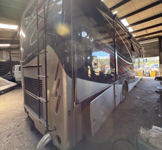 4UZACHFC1MCMT3659 - 2021 FREIGHTLINER CHASSIS XC შავი ფოტო 4