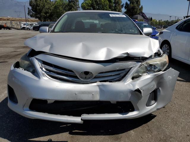 5YFBU4EE4DP222299 - 2013 TOYOTA COROLLA BASE SILVER photo 5