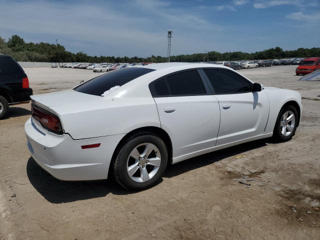 2B3CL3CG8BH562467 - 2011 DODGE CHARGER WHITE photo 3