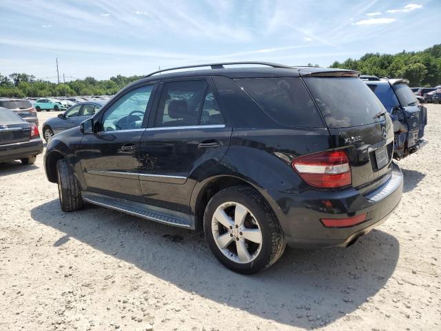 4JGBB8GB8BA669604 - 2011 MERCEDES-BENZ ML 350 4MATIC BLACK photo 2