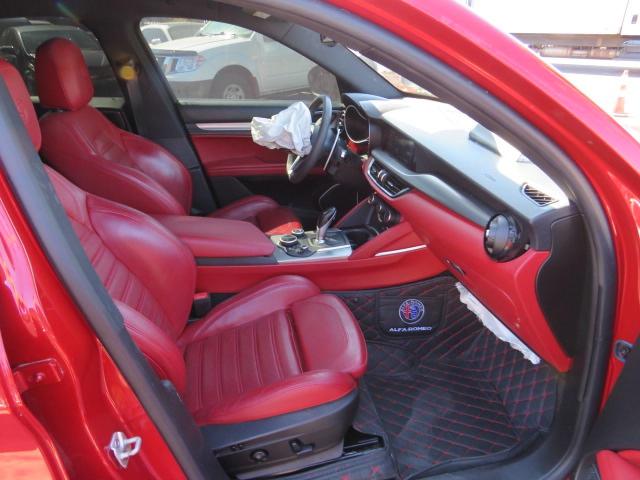 ZASFAKNN1J7C01994 - 2018 ALFA ROMEO STELVIO TI SPORT RED photo 5