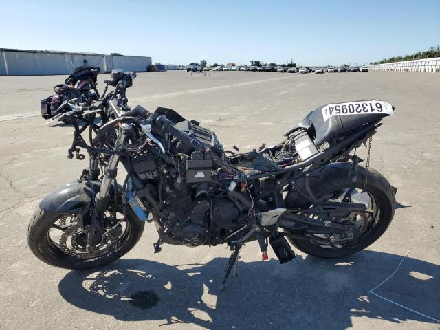 JKAEXEJ18HDA01288 - 2017 KAWASAKI EX650 J შავი ფოტო 3