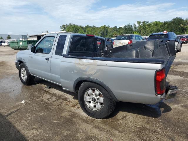 1N6DD26S3YC403407 - 2000 NISSAN FRONTIER KING CAB XE SILVER photo 2
