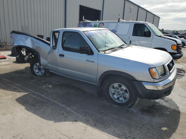 1N6DD26S3YC403407 - 2000 NISSAN FRONTIER KING CAB XE SILVER photo 4