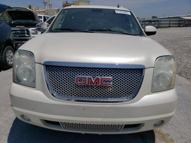 1GKS2MEF4CR185875 - 2012 GMC YUKON XL DENALI WHITE photo 5